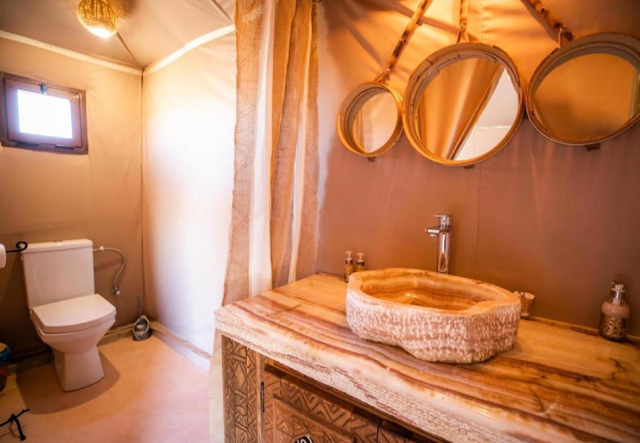 Merzouga Glossy Camp ภายนอก รูปภาพ